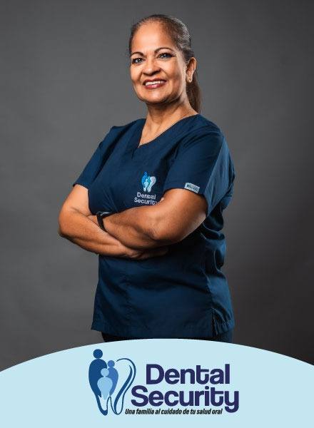 Dra. Nancy Velastegui Sánchez Especialista en Endodoncia